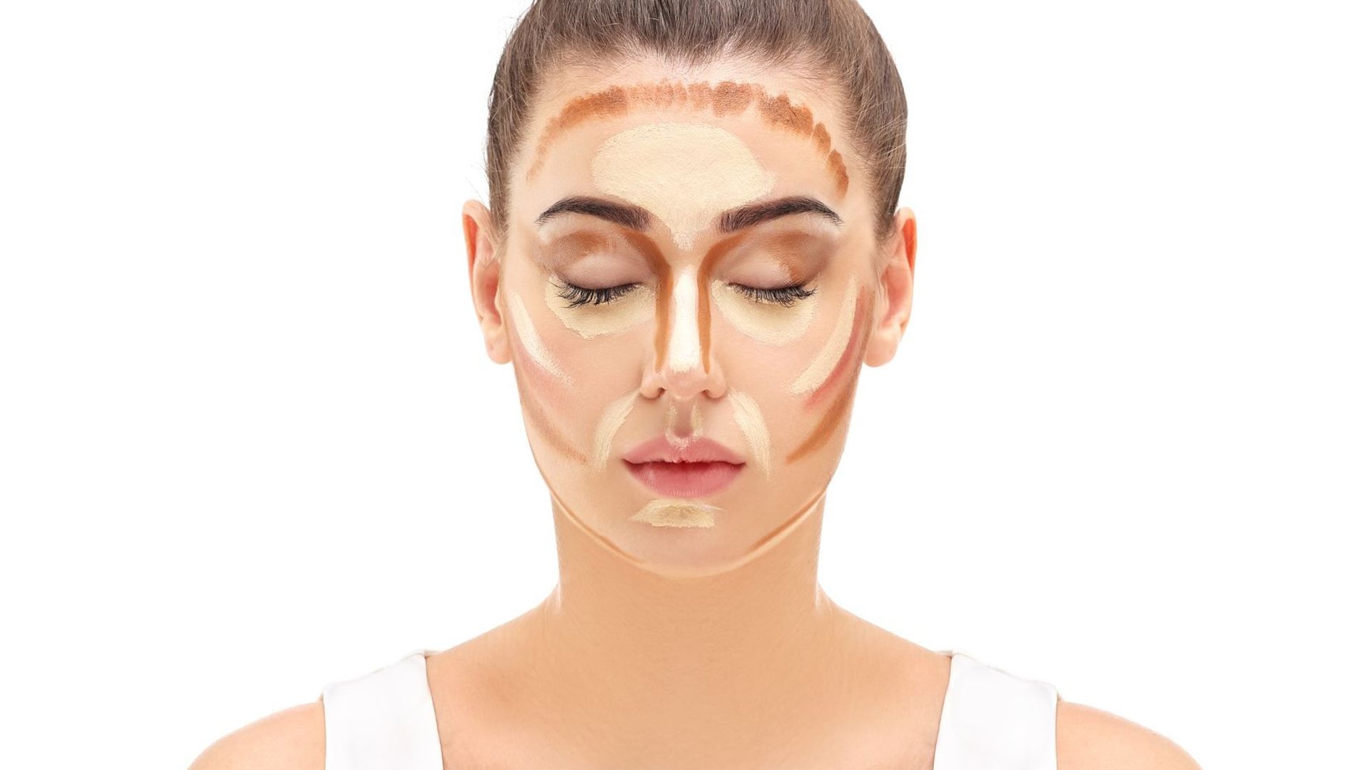 Les bases du contouring : comment mettre en valeur les traits du visage avec le maquillage